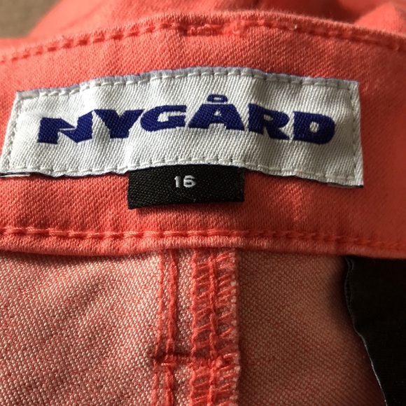 NYGARD Capri Denims with Fly Front back pockets Size 16 - Picture 4 of 10
